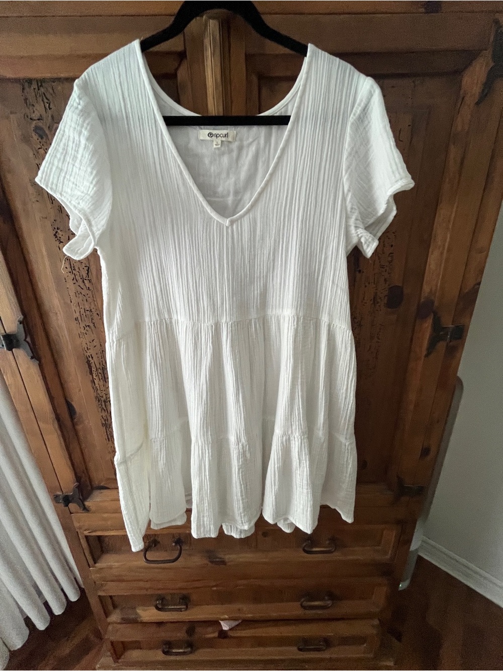 Rip Curl White V-Neck Tiered Short Sleeve Tunic/cover up NWOT Size Large